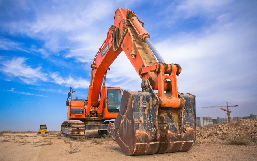 The Advantages of Leasing Heavy Equipment